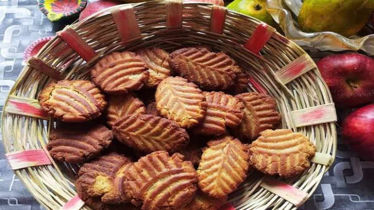 Chhath Puja 2023 Special: Chhath Puja is incomplete without Bihar's traditional dish 'Thekua', make Thekua at home with this method.. - Lalluram 