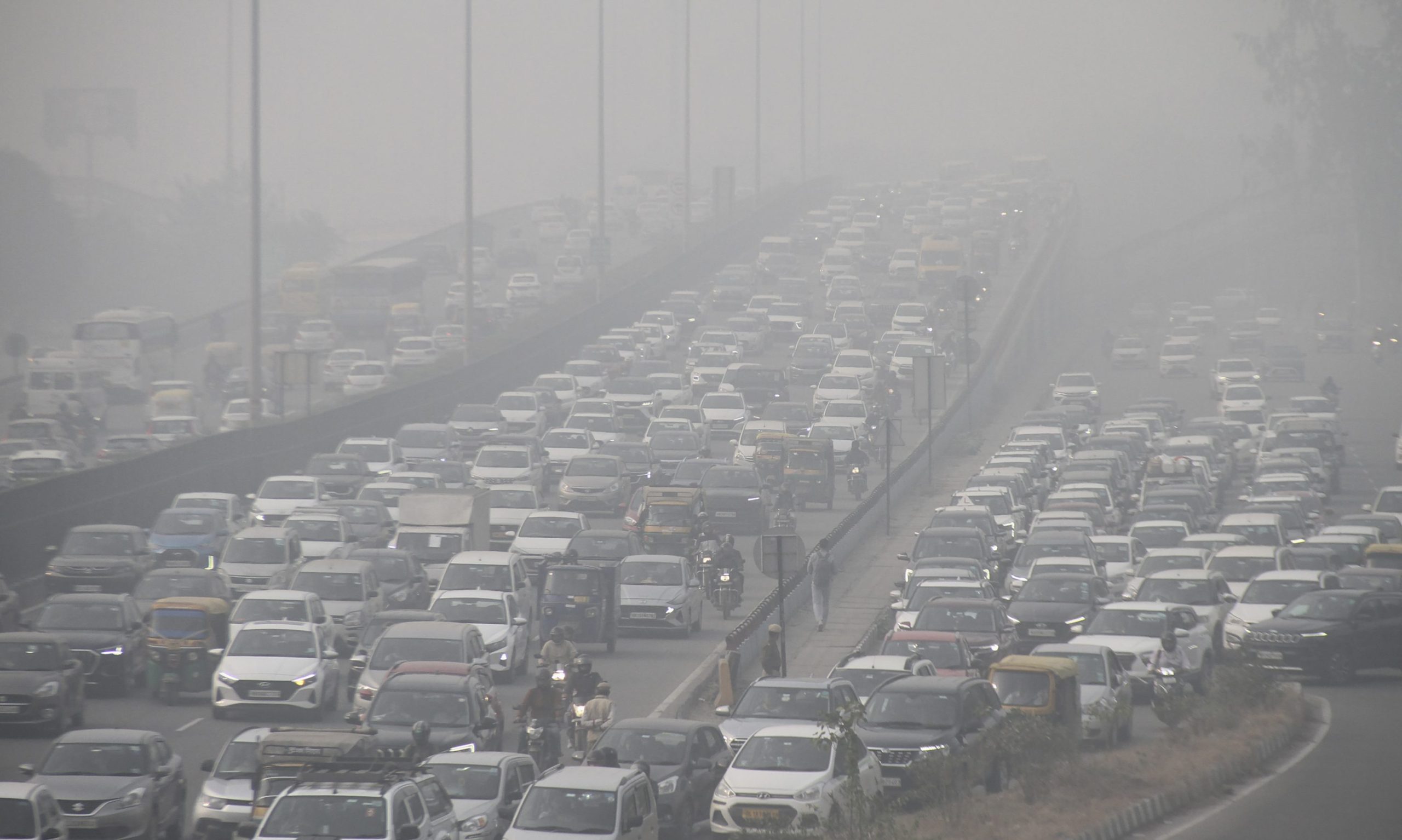 Odd-even scheme likely to be implemented in Delhi's AQI 'very serious' category - Lalluram 