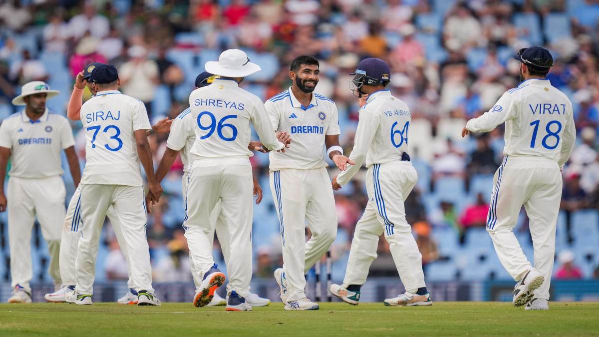 India’s tour of South Africa: रविवार को केपटाउन के लिए उड़ान भरेगी भारतीय टीम, सुरक्षा कारणों से नव वर्ष समारोह में शामिल नहीं होंगे खिलाड़ी